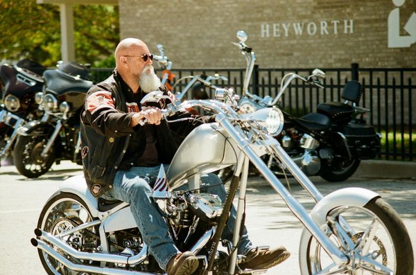 Comment installer un kit de suspension pneumatique sur une camionnette utilitaire?